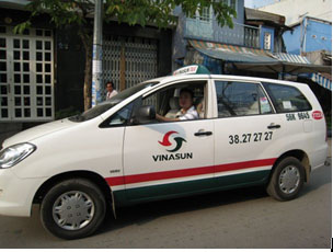 Picture of a taxi cab in vietnam